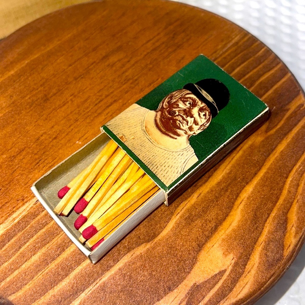MATCHBOX RARE VINTAGE: STRAW BOSS WOONSOCKET, RHODE ISLAND MATCHCOVER.